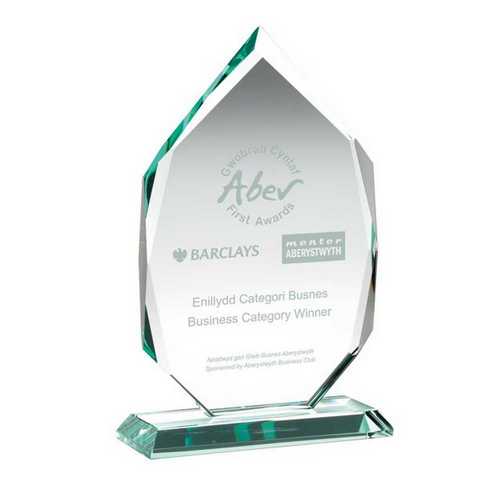 JADE GLASS DIAMOND ON BASE (15mm THICK)
