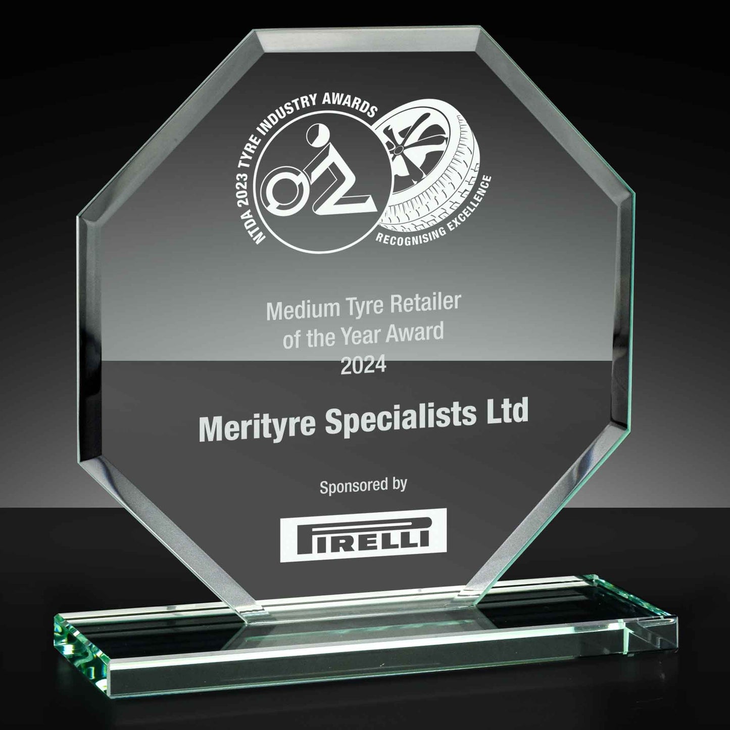 Octagon Jade Glass Award 12.5cm (5")