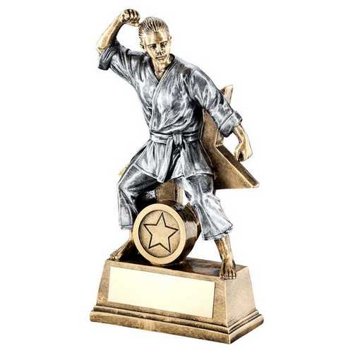 BRZ/GOLD/PEW FEMALE MARTIAL ARTS FIGURE WITH STAR BACK AND PLATE (1in CEN)
